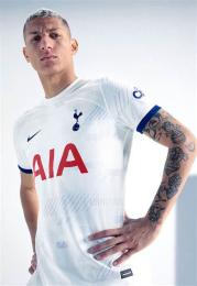ảnh chụp màn hình áo bóng đá tottenham