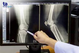 ảnh chụp màn hình bị bong da chân là bệnh gì