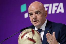 ảnh chụp màn hình chủ tịch liên đoàn bóng đá fifa