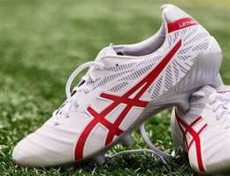 ảnh chụp màn hình giày asics bóng đá