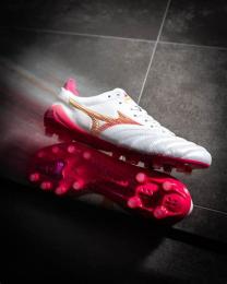 ảnh chụp màn hình giầy mizuno đá bóng