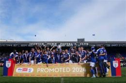 ảnh chụp màn hình kết quả bóng đá ipswich town