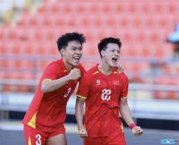 ảnh chụp màn hình nguyễn thanh nhàn bóng đá