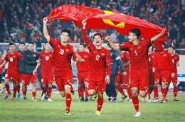ảnh chụp màn hình tả lại một trận bóng đá mà em chứng kiến