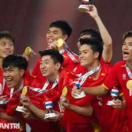 ảnh mạng nam đá bóng