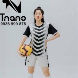 áo đá bóng nữ in tên