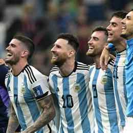 argentina đá bóng
