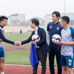bong đá wc