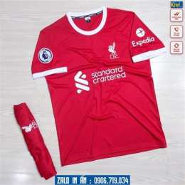 giao diện app áo đá bóng liverpool