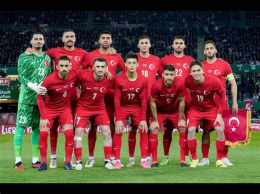 giao diện app đội tuyển bóng đá u-19 quốc gia thổ nhĩ kỳ