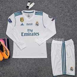 hướng dẫn sử dụng sân bóng đá real madrid