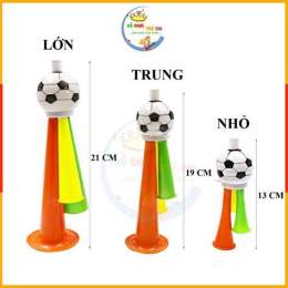 hướng dẫn sử dụng vừa đá bóng vừa thổi còi nghĩa là gì