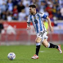 messi đang đá cho đội bóng nào