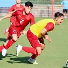 mơ thấy mình đá bóng ghi bàn
