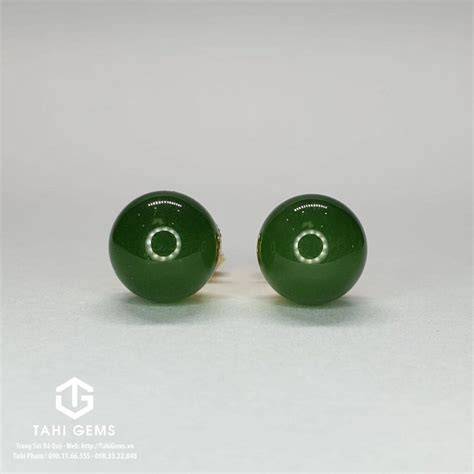 tính năng nổi bật bông tai đá xanh
