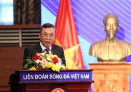tính năng nổi bật chủ tịch liên đoàn bóng đá châu âu