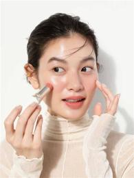 tính năng nổi bật da căng bóng hàn quốc