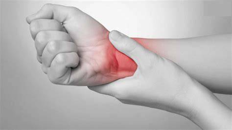 tính năng nổi bật lâu ngày không đá bóng bị đau cơ