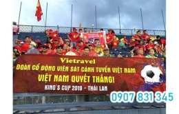 tính năng nổi bật mẫu băng rôn cổ vũ bóng đá