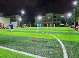 tính năng nổi bật sân bóng đá phan tứ