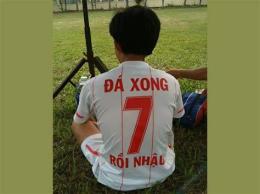 tính năng nổi bật tên áo bóng đá hài hước