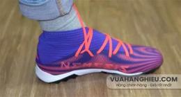 tính năng nổi bật xỏ dây giày đá bóng